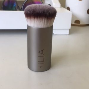 Ilia cosmetics and vapor beauty!